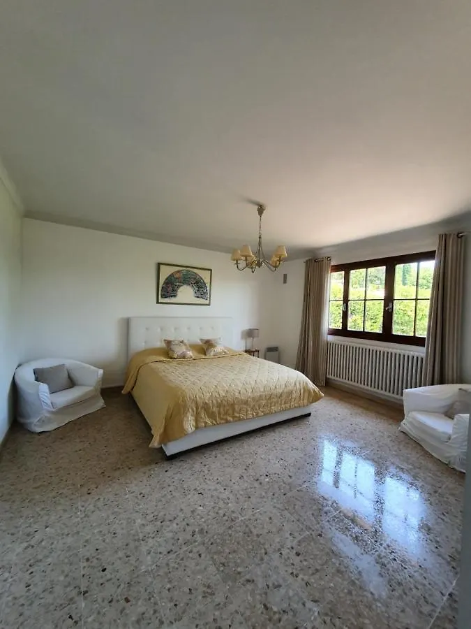 Hébergement de vacances Jolie maison provençale au calme Mougins
